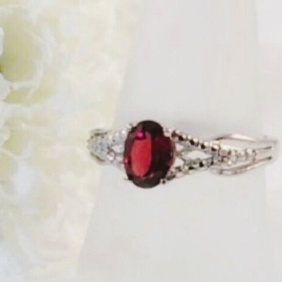 Garnet Ring 1.0 Carat SIZE 6-1/4 - Picture 4 of 4